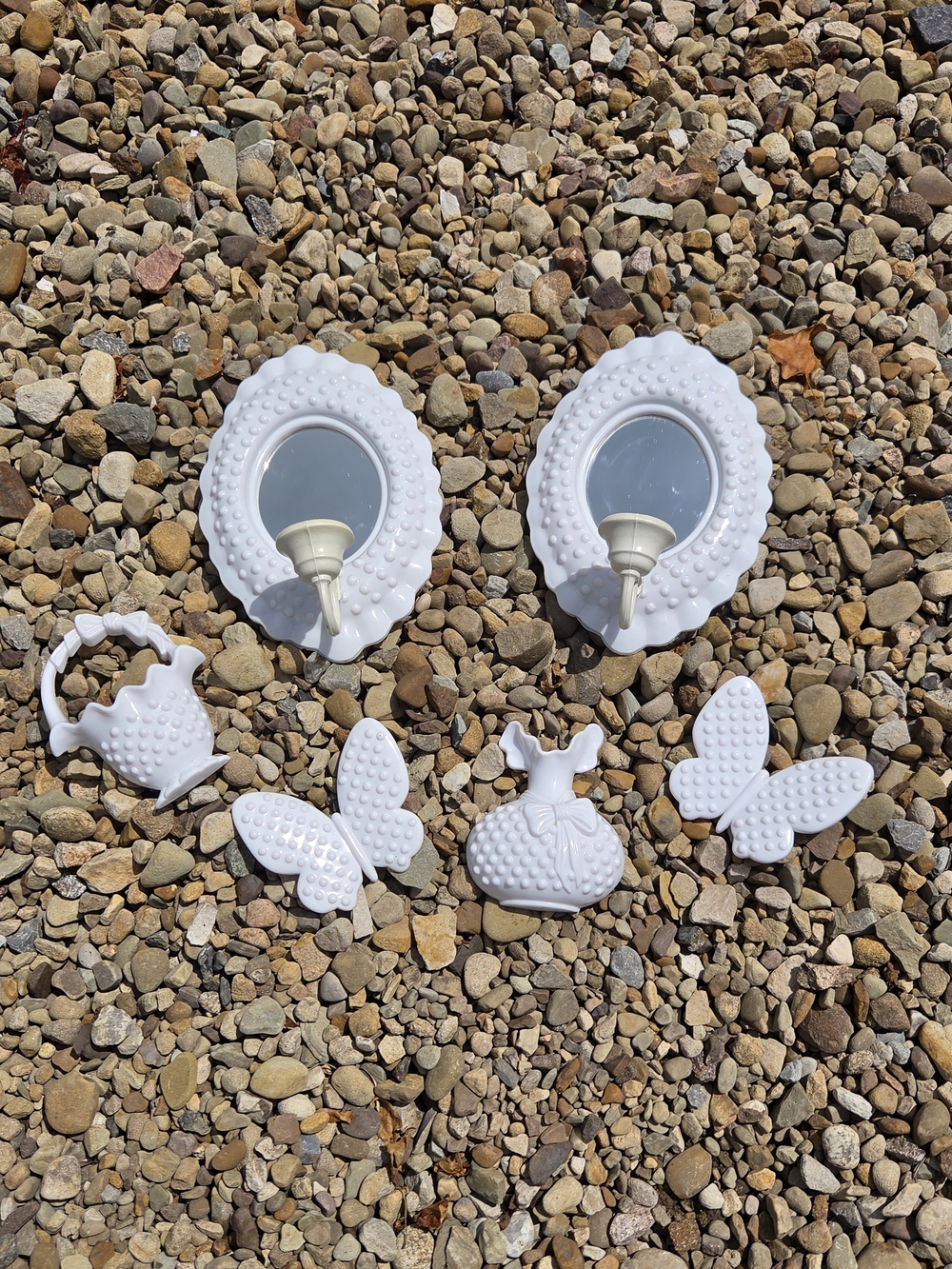 White Plastic Hobnail Wall Decor Set Pair of Mirrors + Vase Accents 1983 USA